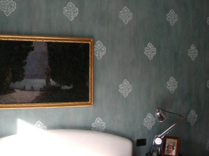 Damascato dipinto su muro, abitazione privata, Milano